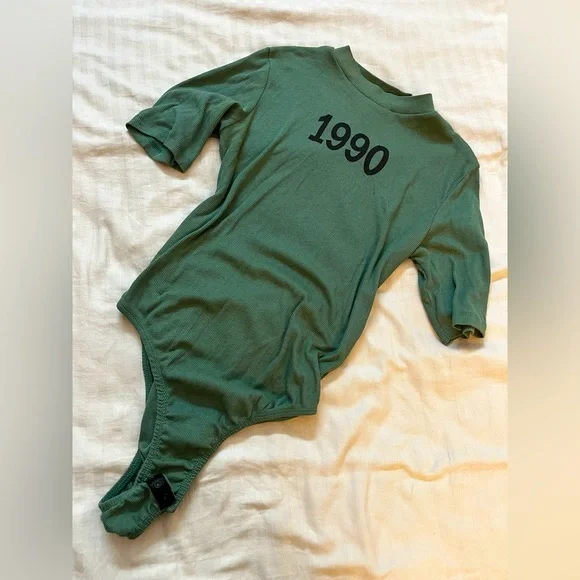 H&M Bodysuit - Picture 1 of 6